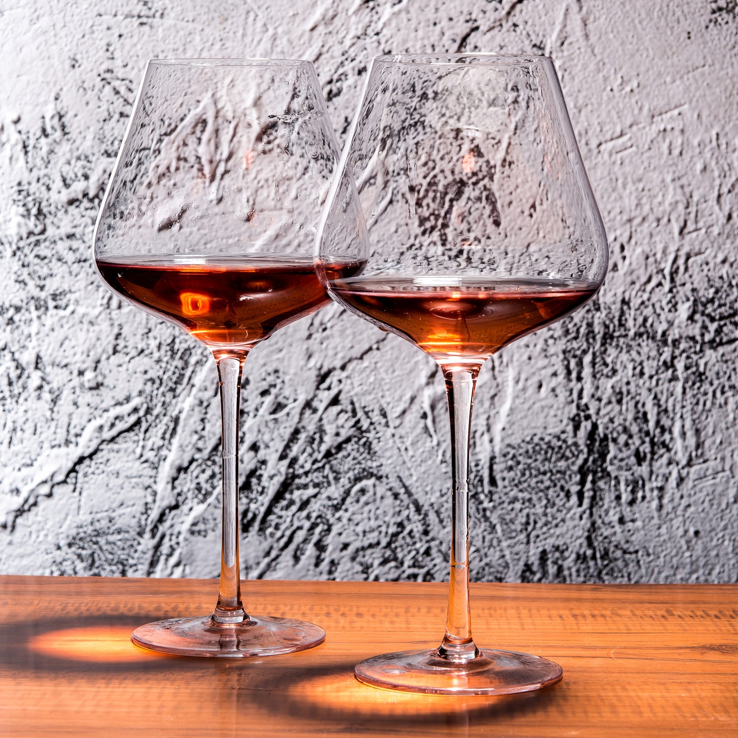 Hand Blown Red Wine Glasses Set of 4 – 23 Oz Burgundy Wine Glasses with Long Stem – Premium Crystal Wine Glass – Unique Gift for Wedding, Anniversary, Christmas – Clear