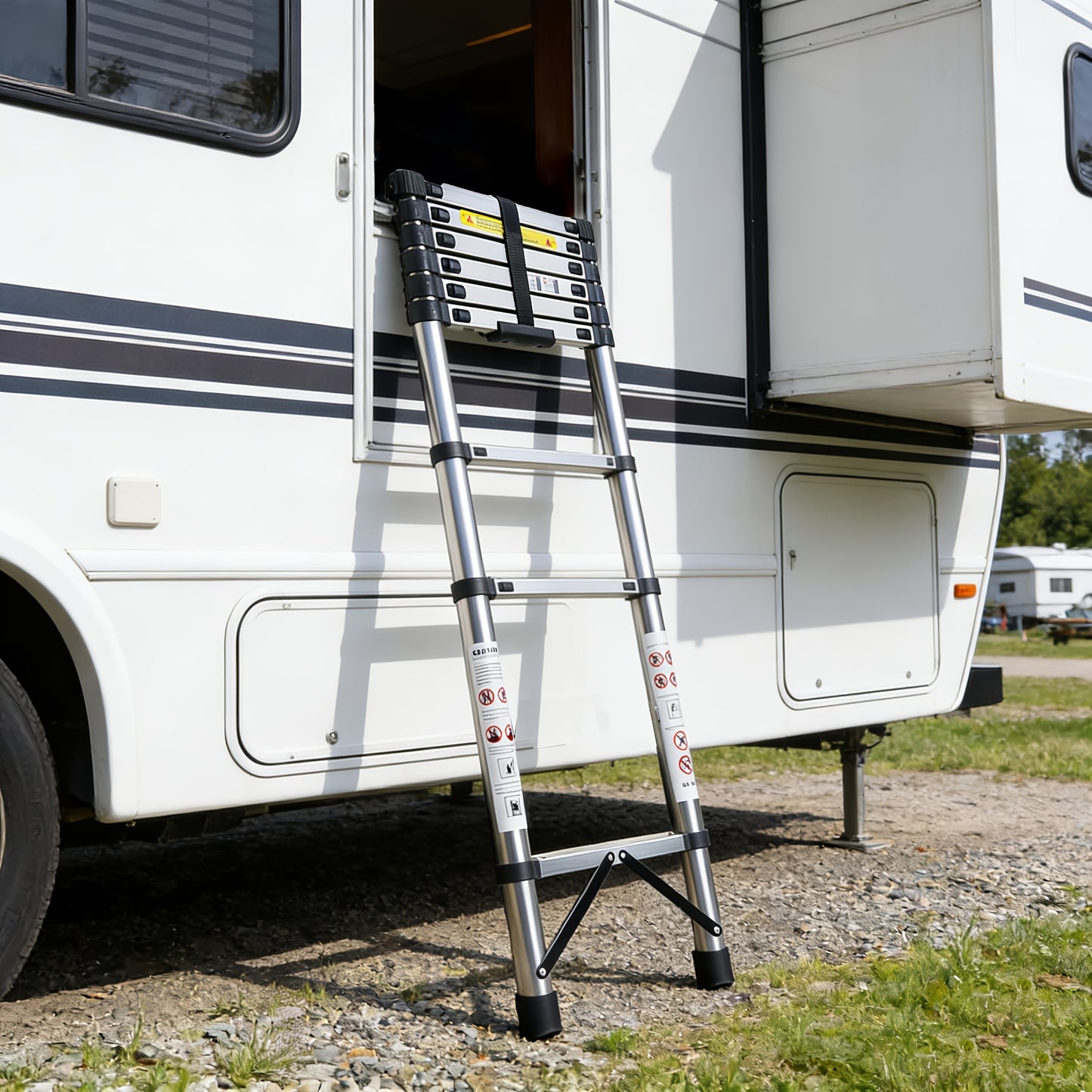 Telescoping Extension Ladder, Heavy-Duty Metal Extension Ladder, 330 Lbs Load Capacity, Easy to Install And Store, Multi-Purpose Folding Telescopic Ladder Can Be Used for Roof Repair, Household Moving And Outdoor Work