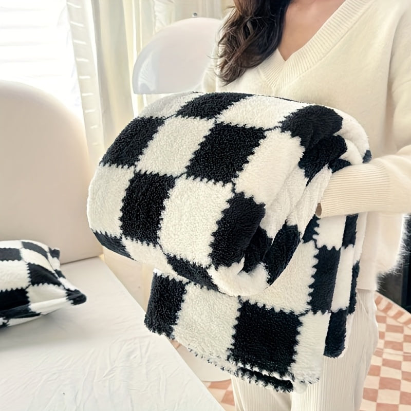 Luxury French Style Double-Sided Plaid Blanket Suitable for Home & Travel - Soft Panda-Themed Flannel Bedspread with Black/White/Pink Grid, Machine Washable Suitable for Seasons, Sofa,, Bedding