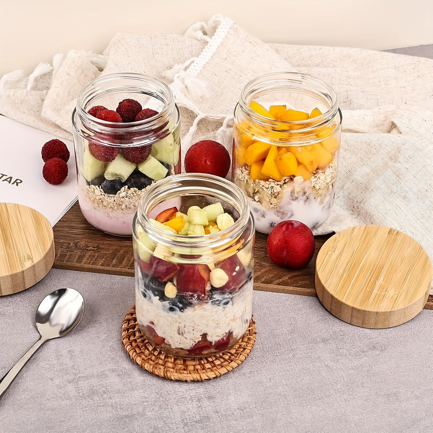4/6 Packs Overnight Oats Containers with Bamboo Lids, Glass Jars with Airtight Lids for Meal Prep, Wide Mouth Mason Salad Jars, Glass Food Storage Container for Yogurt Chia Snacks Spice Sugar