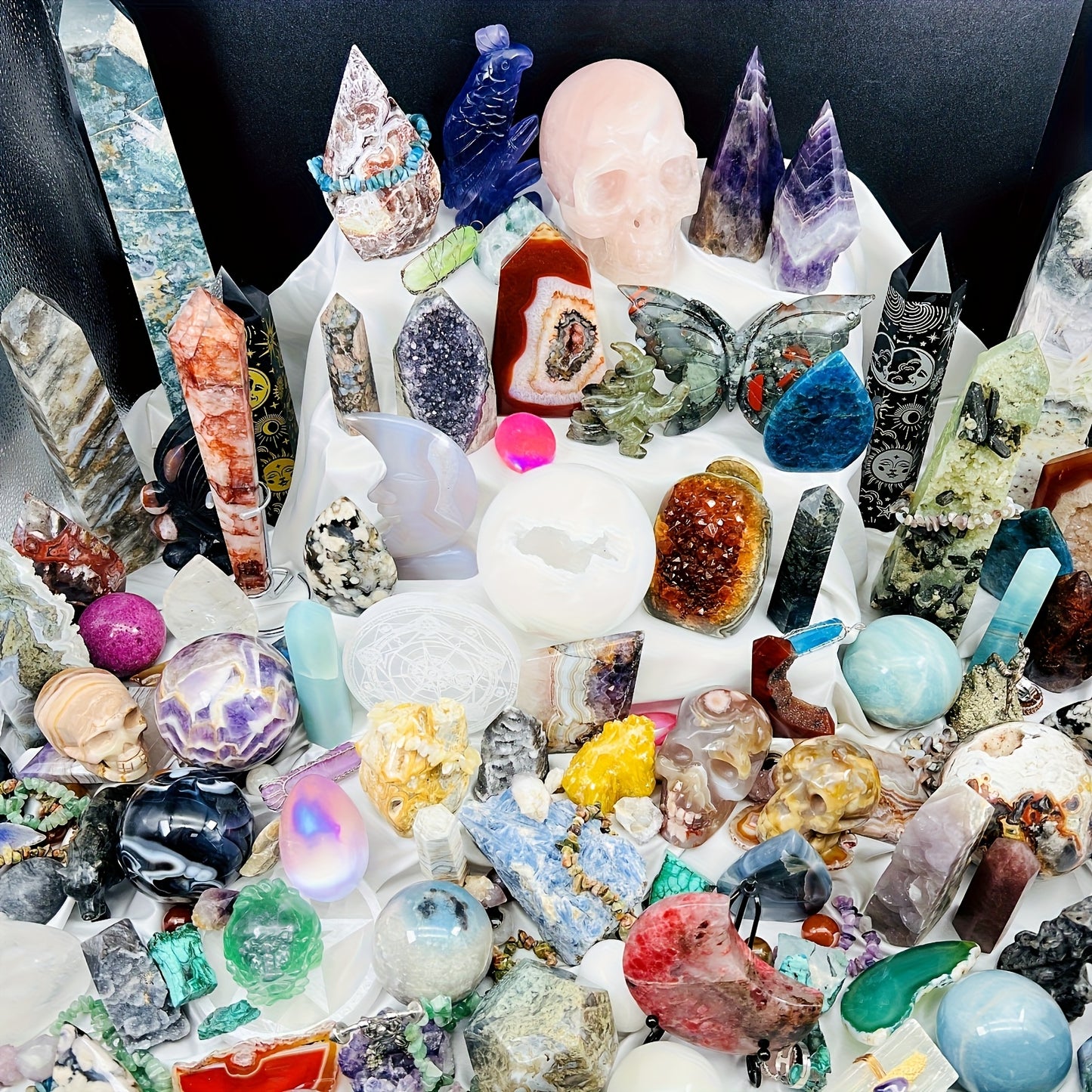 Random Bohemian Style Luxury Crystal Collector Box - Romantic Home Decor Gift Set for Christmas, Valentine's Day, Mother's Day And Graduation.Crystal Collection, Perfect for Home Decor And Unique Holiday Gift, Crystal Gift for Parents And Friends