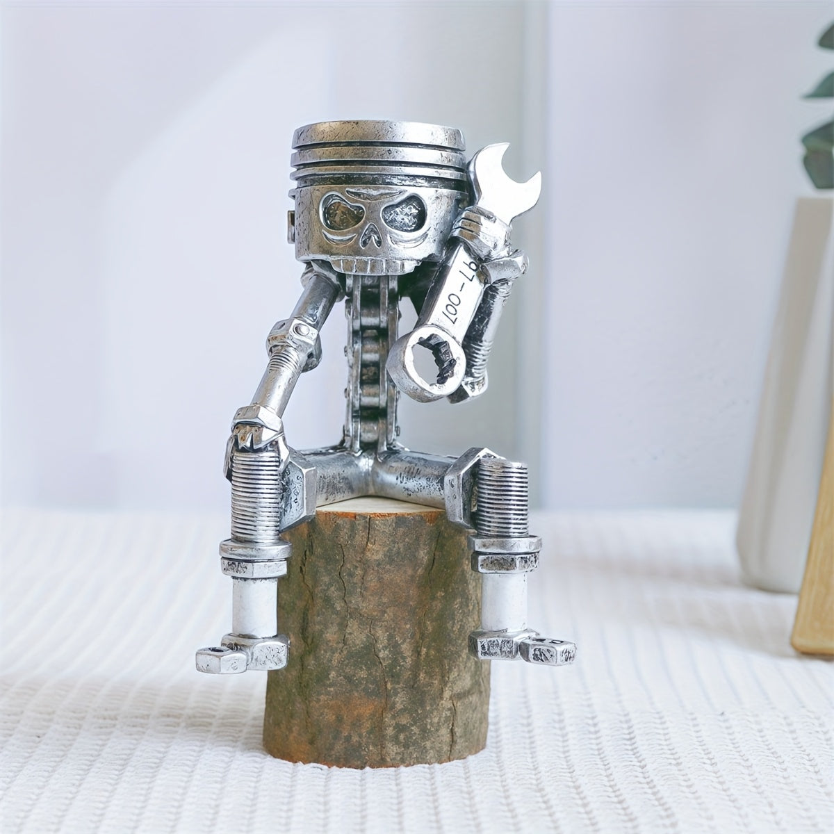 Hand-Painted Industrial Gothic Decor - Mechanical Piston Skull Sculpture with Holding a Wrench, Non-Electric Desk Decoration for Garage, Office, for Man Cave - Perfect Gift for Engineers, Car Lovers, Mechanics - Durable Resin Construction, Garage Decor, S