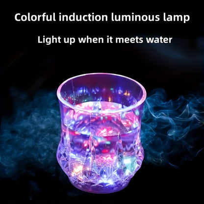 2/4/6 Light Cups, Pour On The Bright Induction Pineapple Cup, Glow In The Dark Party Supplies, Colored LED Light Cups, Suitable for Parties, Birthdays, Christmas, Disco, Valentine's Day Birthday Gifts (6.76oz)