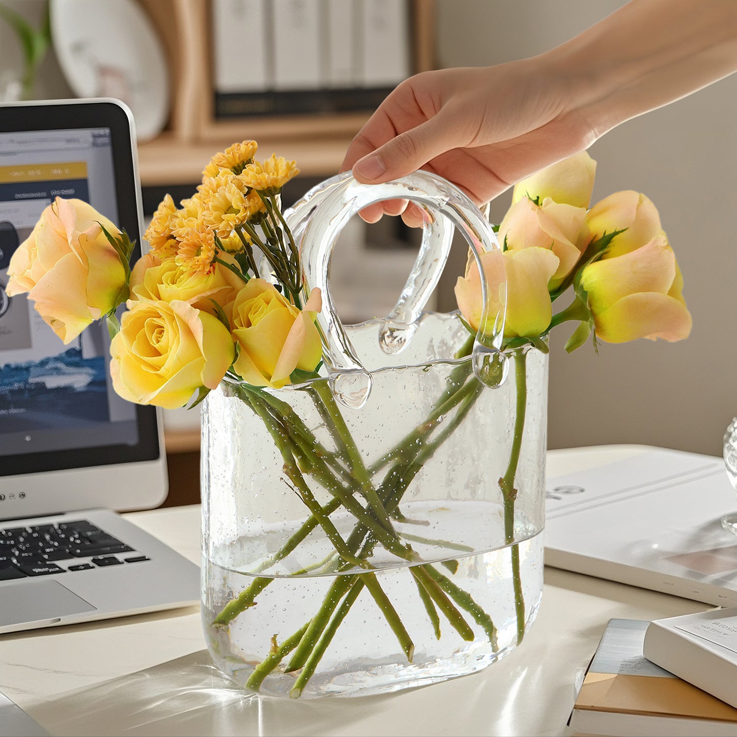 WHONLINE 1/2pcs Glass Purse Vase for Flowers, Clear Bag Vases with Handle, Unique Cute Handbag Shape Decorative Flower Vases for Centerpieces Home Table Shelf Decor Birthday Gift, For Halloween and Christmas