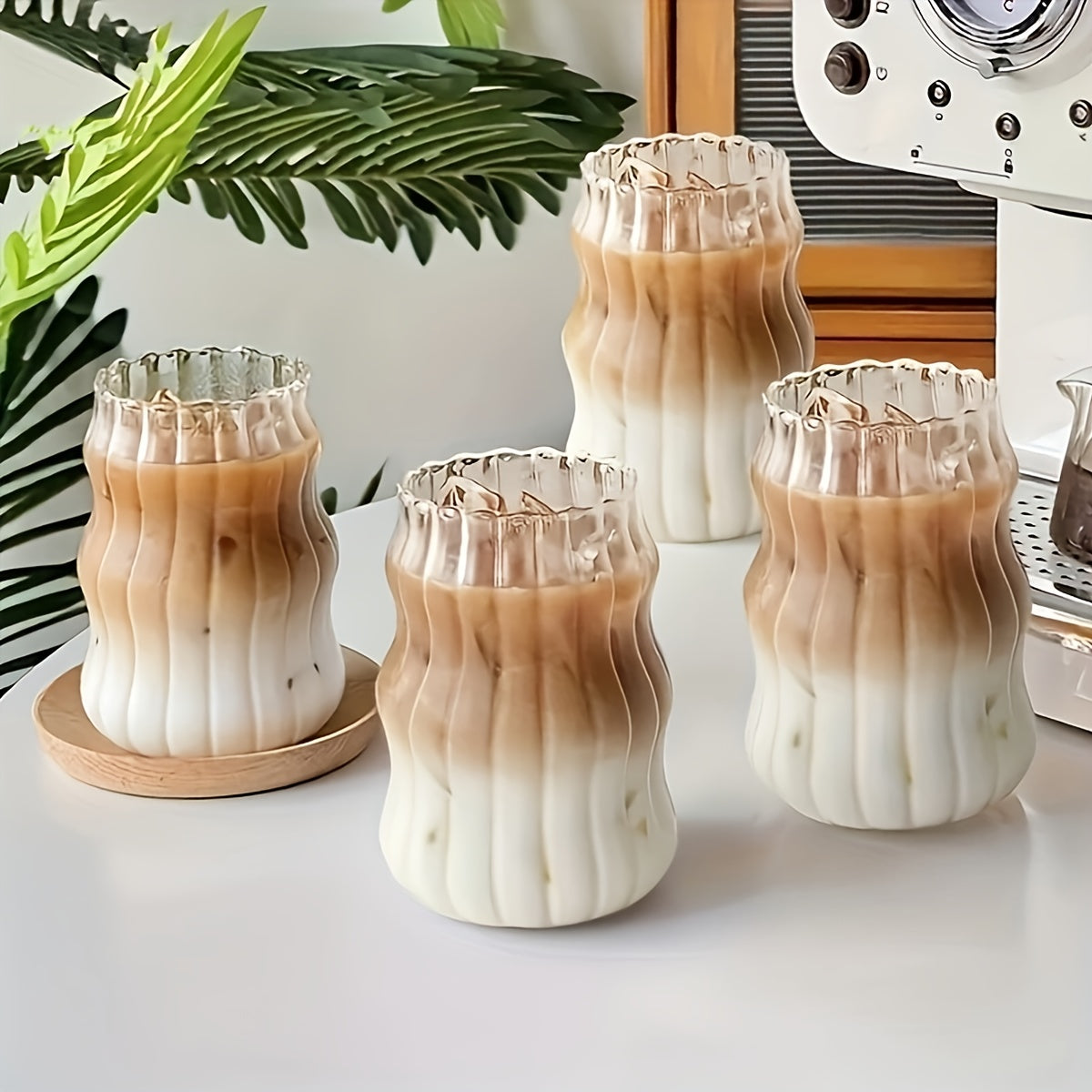 Of 4 Artistic Irregular Glass Mugs, Cloud-Shaped Coffee Mug in Borosilicate, Juice Mug, Wide Cold Beverage Milk Tea Cup, Suitable for Both Summer And Winter