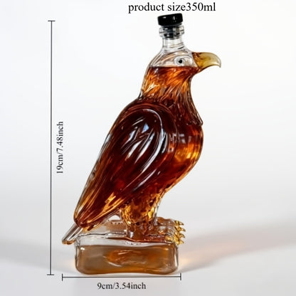 Eagle-Shaped Whiskey Decanter, Eagle Shaped Animal Model Design, with Wings Base - Elegant Eagle, for Special Occasions, Dining Table Or Home Bar Decor - Ideal for Wine & Spirits Presentation, Collectible Table Centerpiece