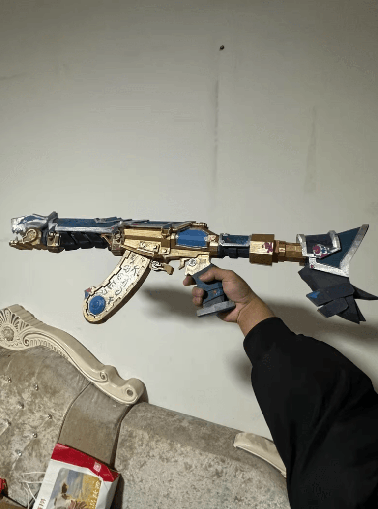 Arcane Vandal Valorant Prop IRL l High-Quality Cosplay & Collectible