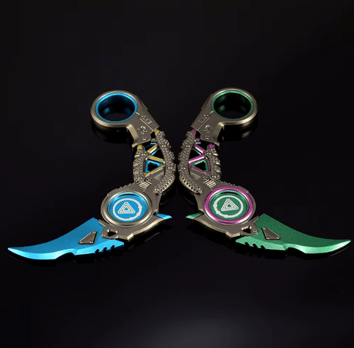 Apex Legends Raptor Heirloom Knife Skin IRL l Apex Legends Props In Real Life