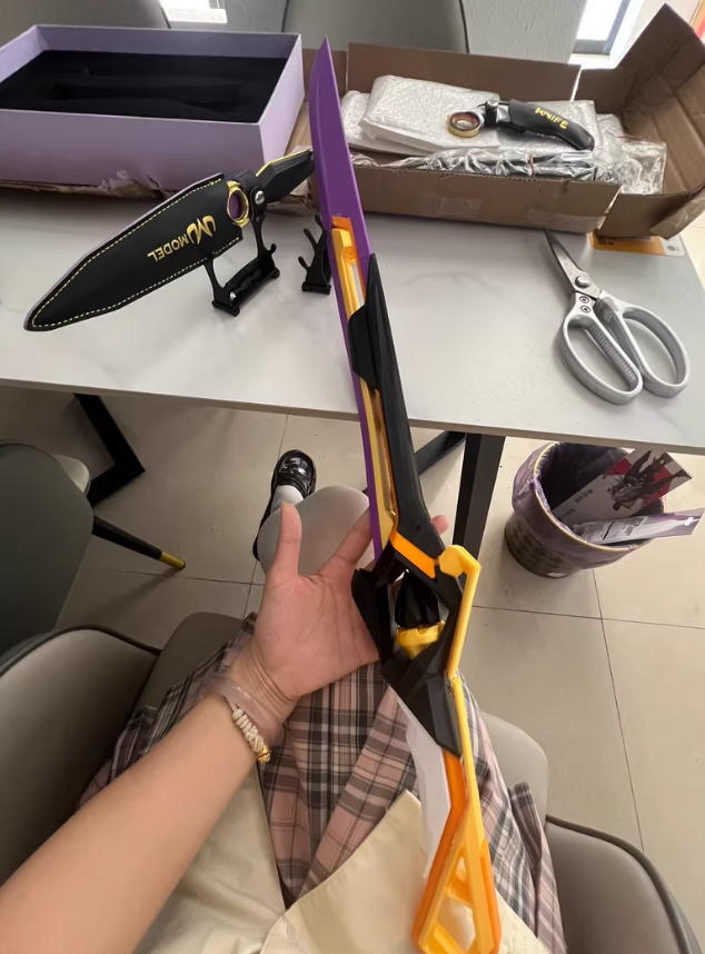 Champion Katana – Real-Life Valorant Katana Replica | Night Market Sword Prop for Cosplay & Display | Gaming Collectible for Valorant Fans