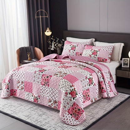 3pcs Sweet Pink Quilted Bedspread Set, Floral Patchwork Print, Includes 1 Bedspread And 2 Pillowcases, Machine Washable, All Seasons Available, Soft, Breathable And Comfortable Bedroom Dormitory Decoration Bedding Set