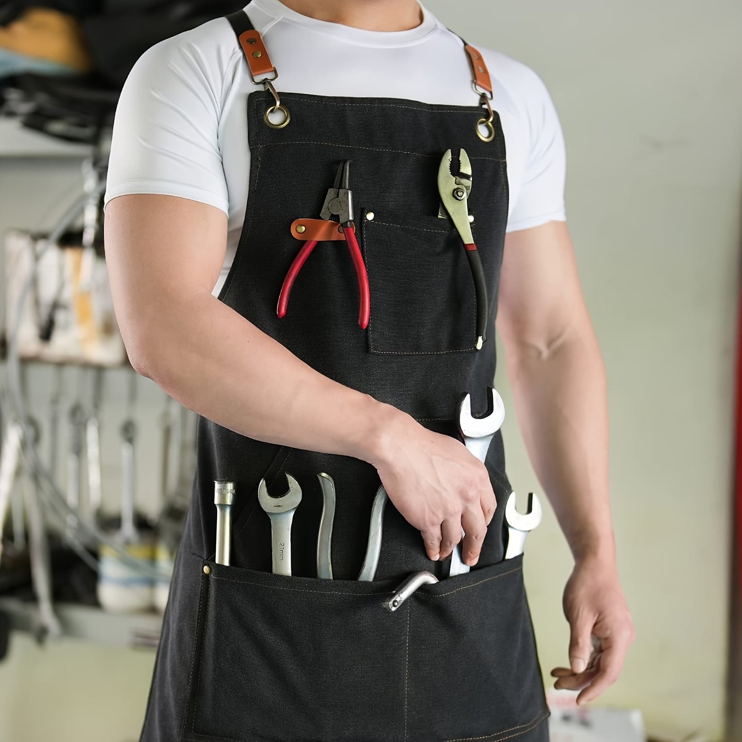 Durable Professional Work Apron for Men - Made from 16Oz Canvas with a Crossback Style And Extra Large Pockets, Ideal for Cooking, Barbecuing, Gardening, And Workshop Safety