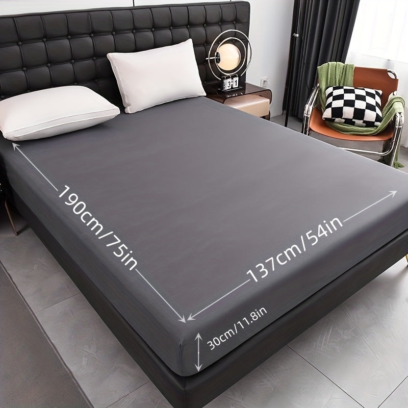 1pc Waterproof Fitted Sheet - Soft, Comfortable, Breathable Solid Color Mattress Cover, Ideal For Bedroom, Guest Room, Machine Washable Polyester Fabric, Breathable Liner, No Print Design, Dorm Room Essentials | Modern Aesthetic | Smooth Texture