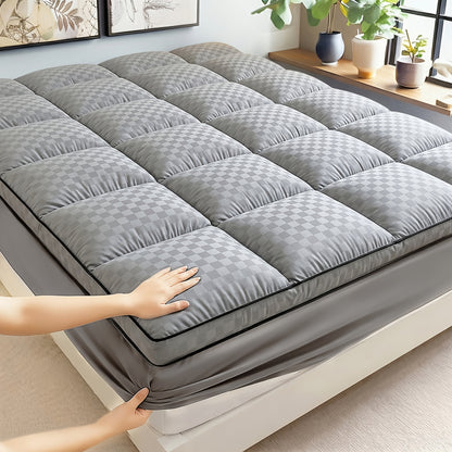 Mattress Pad, Soft Mattress Protector, Quilting Technology, Machine Washable, Strong And Wear-Resistant, Easy to Clean, Can Be Stretched Into 8-12 Inch Deep Pockets, Enhancing Bed Comfort