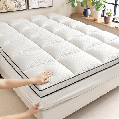 Mattress Pad, Soft Mattress Protector, Quilting Technology, Machine Washable, Strong And Wear-Resistant, Easy to Clean, Can Be Stretched Into 8-12 Inch Deep Pockets, Enhancing Bed Comfort