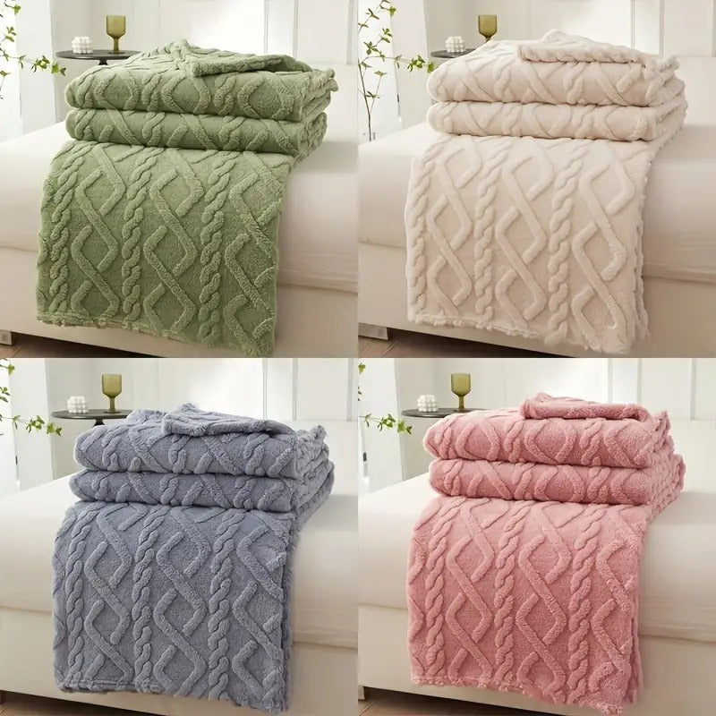 1pc Luxurious Fleece Blanket - Ultra-Soft 3D Plush With Dense Weave For Exceptional Warmth, Cozy Flannel Throw For Bed, Couch, Travel, And Outdoor Use - Versatile, Extra Warm, And Air-Conditioning Friendly Wrap, Best Gift for Christmas and Family, Suitabl
